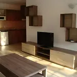 Menada Zornitsa ساني بيتش